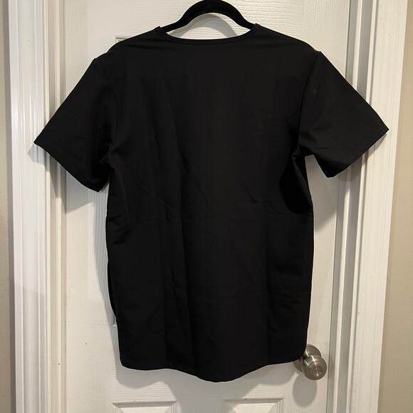 FIGS Technical Collection Chisec Scrub Top - Picture 3 of 5